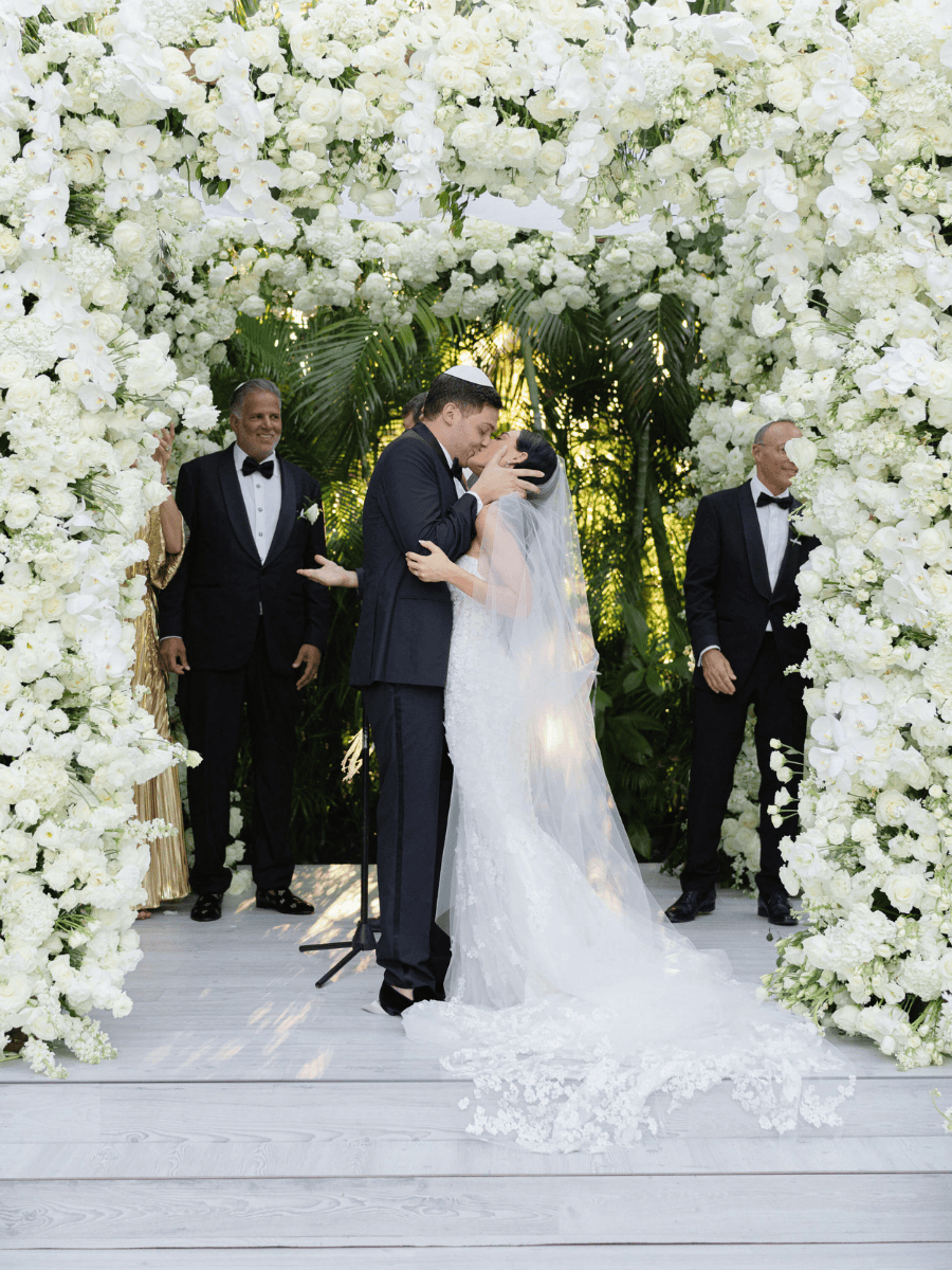 A Look Into A KT Merry Wedding Gallery  Edited with REFINED Presets